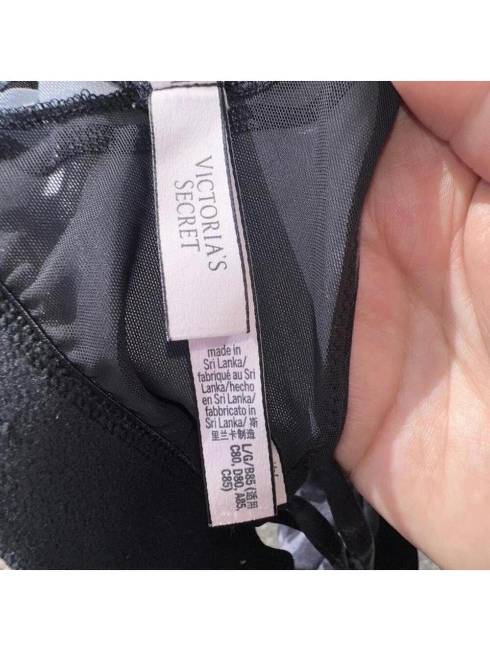 Victoria's Secret Women's Bra - Picture 5 of 5